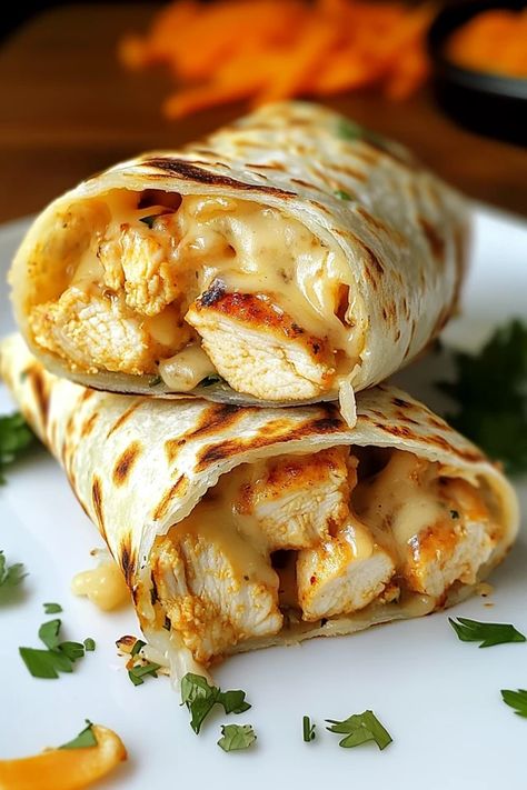 Chicken Cheese Burrito, Cheesy Chicken Burritos, Cheesy Chicken Wraps, Cheesy Garlic Chicken Wraps, Cream Cheese Chicken Wraps, Chicken Wraps Recipes, Cheesy Garlic Chicken, Chicken Fajita Wraps, Appetizer Wraps