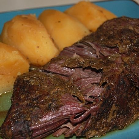 Easy slow cooker blade roast Recipe - (4.3/5) Blade Roast Recipe, Blade Roast Slow Cooker, Roast Beef Crock Pot Recipes, Blade Roast, Slow Cooker Pot Roast Recipes, Crockpot Roast Recipes, Beef Steak Recipes, Slow Cooker Recipes Beef, Slow Cooker Roast