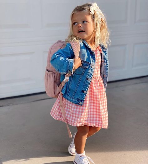 Preppy Kindergarten Outfits, 2nd Grade Outfits For Girls Ideas, Pre K Outfits Girls Back To School, Back To School Outfits Toddler Girl, Prek Outfit Girl, Back To School Outfits Kindergarten Girl, Preschool Girl Outfits, Kindergarten Girl Outfits, Picture Day Outfit Kids