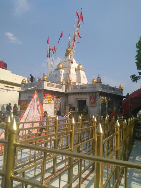 Naina Devi Temple, Naina Devi, Medina Wallpaper, Devi Temple, Dj Photos, Shiva Pics, New Photo Download, Spiritual Healer, Lord Shiva Pics