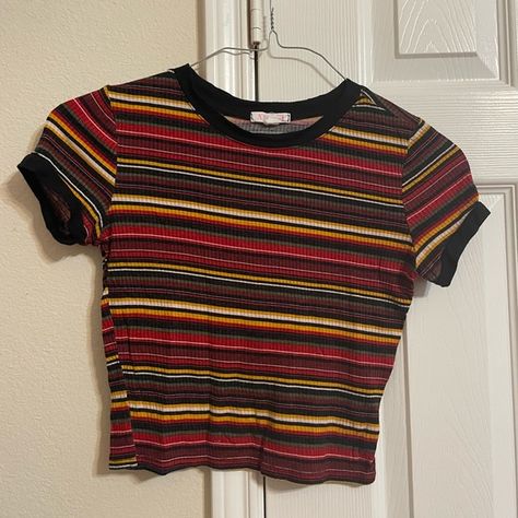 Colorful stripped strechy shirt top Aesthetic Striped Shirt, Striped Clothes Aesthetic, Retro Stripes Outfit, 1970s Shirts Women, 90s Fashion Tops, Striped Shirts Aesthetic, 70s Striped Shirt, 90s Striped Shirt Outfit, Retro Striped Shirt