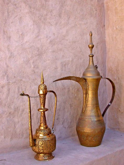 Arabic coffee pot Arabic Coffee Pot, Arabian Coffee, Middle Eastern Decor, Arabic Decor, Arabic Coffee, Arab Culture, Dubai United Arab Emirates, Coffee Pots, Moroccan Decor