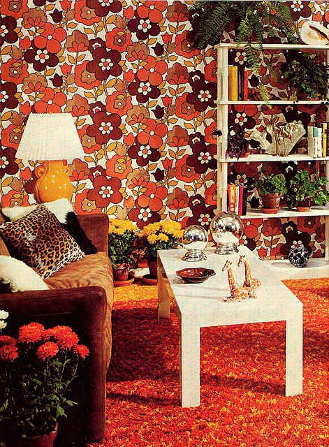 This Wallpaper From The '60s And '70s Will Make You Want To Redecorate Now - BuzzFeed 70s Bedroom, Retro Apartment, Retro Rooms, 70s Interior, 1970s Decor, 70s Home, 70s Decor, 70s Home Decor, Vintage Interior Design