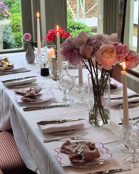 Ready for M’s Birthday Party 🤍🥳 Event Planner: @mariajhrevents Venue: @numbersixteenhotel #birthdaygirl #birthdaycake #eventplanning #peonies #pinkbirthday #birthdayinspo #birthdayideas #biethday2024 #eventplanner #eventstylinguk #luxurylifestyle #luxuryeventplannerlondon Bow Theme, Bday Dinner, Birthday Party Venues, Birthday Idea, Luxury Event, Party Venues, Pink Birthday, Sweet Sixteen, Event Styling