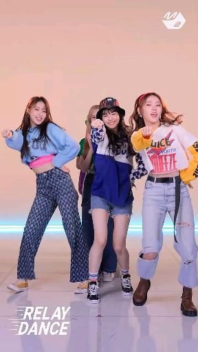 Relay dance kpop Weeekly [Video] | Dance kpop, Kpop entertainment, Kpop girl bands Dance Kpop Photo, Fancam Kpop Dançando, Kpop Relay Dance, &team Kpop, Kpop Dance Practice, Kpop Dance Fancam, Kpop Random Dance, Tari Hip Hop, K Pop Dance