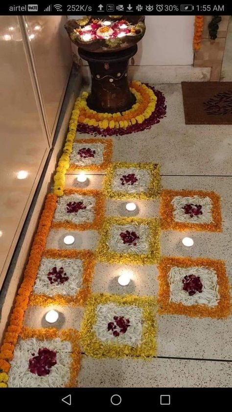 Pooja Asan Design, Deepavali House Decorations, Rangoli And Flower Designs, Simple Diwali Decorations At Home Diy, Mandir Flower Decoration, Sankranti Decoration At Home, Diwali Pooja Decoration At Home, Flower Rangoli Designs Ideas Diwali, Simple Flower Rangoli Diwali