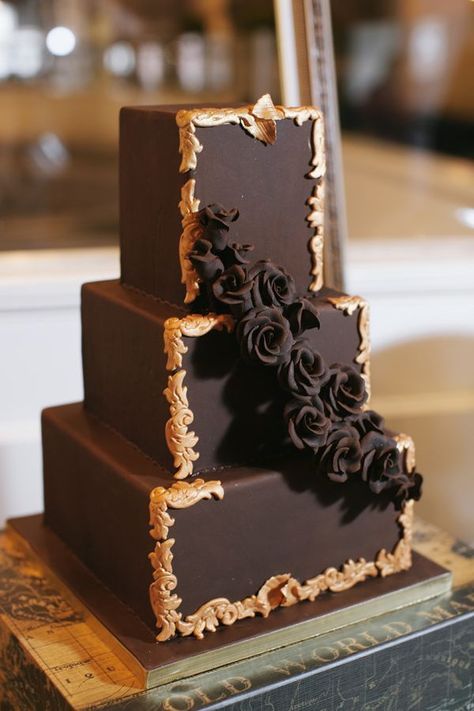 elegant and delicious double square layer chocolate wedding cakes with floral border Chocolate Wedding Cake Recipe, International Chocolate Day, Rodjendanske Torte, Cake With Flowers, Cakes Chocolate, Chocolate Wedding, Wedding Cake Recipe, Chocolate Roses, Chocolate Wedding Cake