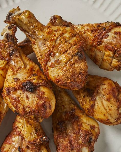 Easy Drumstick Recipes, Drumstick Recipes Baked, Chicken Drumstick Recipes Oven, Drumstick Recipes Oven, Chicken Drumsticks Oven, Roasted Drumsticks, Baked Drumsticks, Way To Cook Chicken, Chicken Drumsticks Recipe