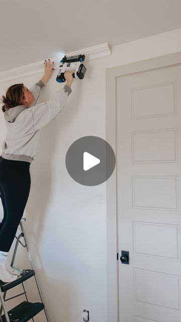 Mariah Tapia | Budget Friendly DIY + Amazon Favorites on Instagram: "Y’all , I stumbled upon the ultimate DIY hack! 🛠️

There’s something about crown molding that just defies math— for me, the math just ain’t mathin 🤷🏻‍♀️

After scouring the internet, I discovered a game-changing solution that eliminates the need for tricky mitered cuts 📐

Trust me, the results are 👌🏼
Lightweight with a peel-and-stick adhesive. Made installation quick and easy—even solo 

Drop a ‘Crown molding’ comment, and I’ll send you a DM link to shop 🛒 

Seriously, if crown molding’s on your home improvement radar, this is the path to take! Did I mention it’s paintable? Follow along to see what color I paint this room 
#diycrownmolding #crownmolding #diyhacks #diytips #diytipsandtricks #toddlerroominspo #toddle Living Room Renovation On A Budget, How To Hang Crown Molding, Adding Crown Molding To Walls, Crown Molding Ideas Living Room, Wall Drop Design, Bathroom Crown Molding, 1870 Farmhouse, Painted Crown Molding, Peel And Stick Crown Molding