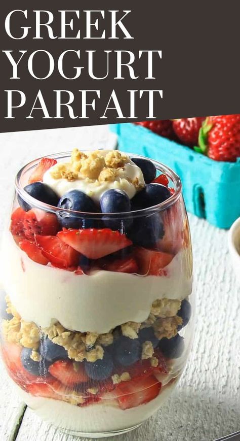 Greek Yogurt Dessert Healthy, Yogurt Parfait Cups, Berry Yogurt Parfait, Greek Yogurt Dessert, Yogurt Parfait Recipe, Fruit And Yogurt Parfait, Ketogenic Breakfast, Greek Yogurt Parfait, Parfait Recipe