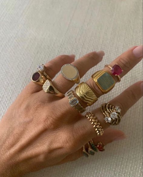 Cake Instagram, Rings Aesthetic, Heart Cake, Dope Jewelry, Bohemian Rings, Jewelry For Her, 가을 패션, Hippie Chic, Aesthetic Vintage