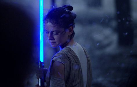 Rey Daisy Ridley, Daisy Ridley Star Wars, Star Wars Aesthetic, Rey Cosplay, Rey Skywalker, Star Wars Colors, Knights Of Ren, Star Wars Sith, Tv Shows Funny