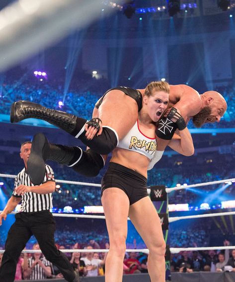 Ronda Rousey Explains The Difference Between The UFC And WWE #refinery29 https://www.refinery29.com/en-us/2018/10/214080/ronda-rousey-wwe-women-interview Rounda Rousey, Ronda Rousey Mma, Ronda Rousey Wwe, Rhonda Rousey, Rowdy Ronda, The Bella Twins, Wwe Superstar Roman Reigns, Wrestling Stars, Wwe Female Wrestlers