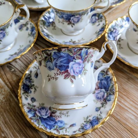 Royal Albert Moonlight Rose. This beautiful set has Seconds label but in excellent -like new- condition. Without any chips, cracks or crazing. £110 plus postage for the set. #antiqueandvintagebynes #antiqueandvintage_by_nes #royalalbertmoonlightrose #tablescapes #vintageteacups #tabledecor Tea Cup Collection, Vintage Teacups, Rose Lights, Royal Albert, Tablescapes, Tea Party, Tea Cups, Chips, Table Decorations