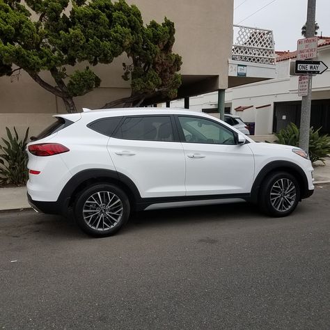 Fun times in my Hyundai Tucson. Hyundai Tuscon 2020. Hyundai Tucson White, Hyundai Tucson Aesthetic, Tucson Tuning, Hyundai Tucson 2023, Vision Board Project, Tucson Hyundai, Tucson Car, Holden Colorado, White Suv