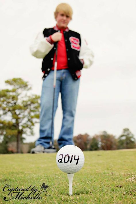 Senior class of 2014 golf Golf Senior Pictures, Golf Course Photography, Senior Photos Boys, Golf Pictures, Boys Golf, Golf Photography, Senior Photography Poses, Senior Boy Poses, Senior Night Gifts