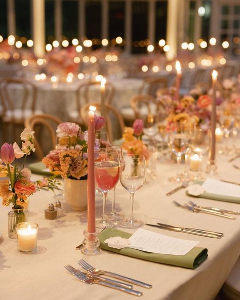 wedding inspo • Instagram Wedding Tablescape Inspiration, Romantic Table Setting Wedding, Wedding Tablescape Round, Summer Wedding Mood Board, Wedding Chandelier Ideas, Spring Wedding Table Settings, Museum Wedding Decor, Garden Wedding Tablescape, Wedding Inspo Romantic