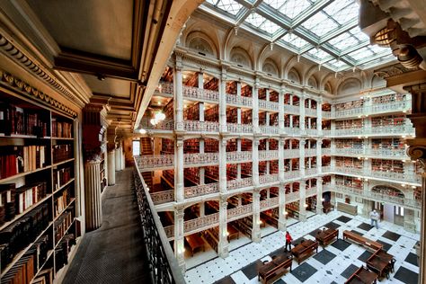 George Peabody Library, Peabody Library, Steampunk Tendencies, Beautiful Library, Book Room, Home Libraries, Music Library, Book Nooks, Library Books