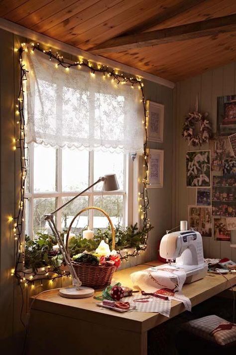 She Shed Interior, Sewing Shed, Shed Interior, Craft Shed, Sewing Spaces, Casa Vintage, Dekorasi Kamar Tidur, She Sheds, Home Christmas