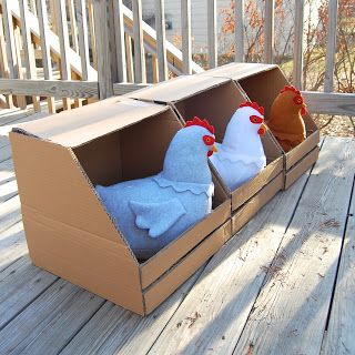 Farm Corner Preschool, Preschool Farm Dramatic Play Area, House Center Dramatic Play, Pretend Chicken Coop, Farm Market Dramatic Play, Easter Dramatic Play Ideas, Diy Chicken Decorations, Chicken Coop Trunk Or Treat Ideas, Farm Dramatic Play Center