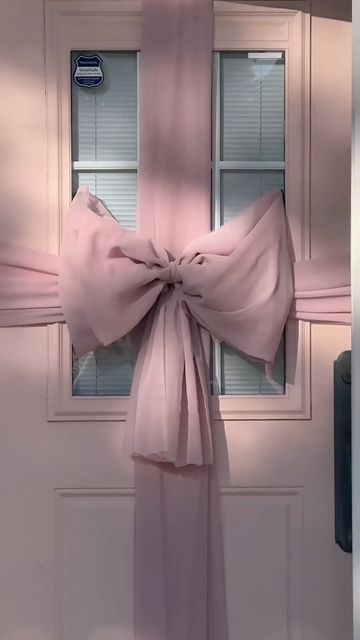 Bow On Door Christmas, Bow On Door, Pink Bow Decorations, Baby Door Decorations, Eid 2024, Vintage Cinderella, Bow Door, Baby Girl Sprinkle, Bow Garland