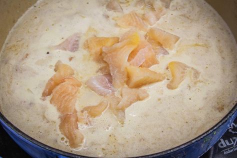 White Catfish Stew Recipe, Catfish Stew Southern, Catfish Chowder Recipe, Catfish Chowder, Catfish Stew Recipe, Catfish Soup, Catfish Gumbo, Gator Recipes, Filling Soups