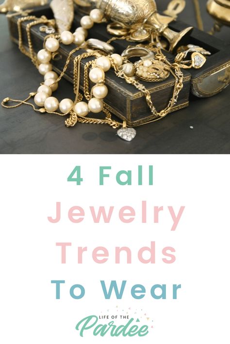 2023 Fall Jewelry Trends, Winter 2023 Jewelry Trends, Fall 2023 Jewelry, Trendy Accessories Jewelry 2023, Fall 2024 Accessories Trends, Trending Earrings 2023, Fall 2023 Jewelry Trends, Fall Jewelry Trends 2022, Popular Jewelry 2023