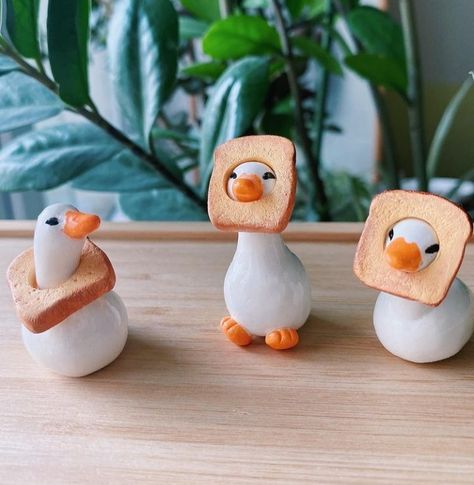 Easy Clay Sculptures, Diy Air Dry Clay, Sculpture Art Clay, Air Dry Clay Projects, Tanah Liat, Clay Diy Projects, Clay Crafts Air Dry, Polymer Clay Animals, Cute Polymer Clay