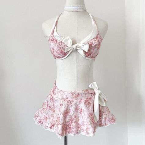 Japanese brand 3 piece pink floral bikini set Soft... - Depop Japan Cute, White Swim, Swimsuits Outfits, Cute Bathing Suits, Cute Swimsuits, Looks Chic, Mode Inspo, Really Cute Outfits, 2000s Fashion