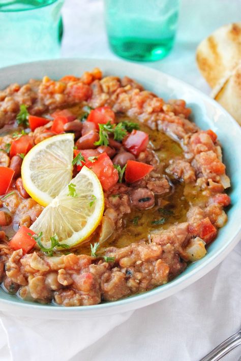 Best Ful Medames (Egyptian Beans) Egyptian Food Recipes, Ful Recipe, Sudanese Food, Ful Medames, Fava Beans Recipes, Vegan Food Recipes, Middle East Recipes, Egyptian Food, Egyptian Style