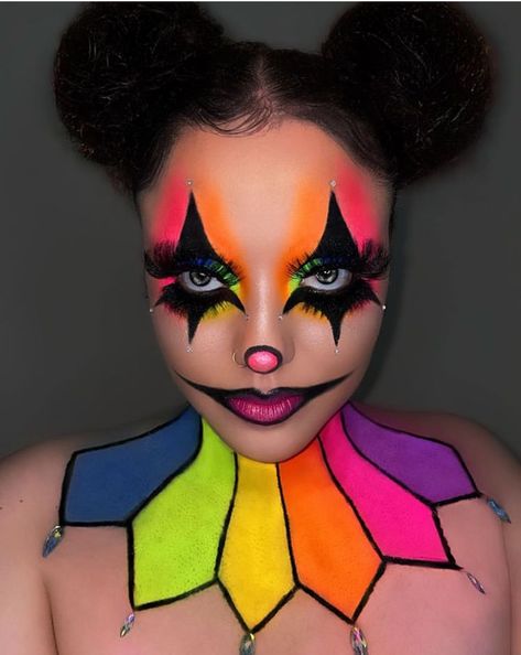 Colorful Clown Makeup Halloween, Crazy Clown Makeup, Neon Clown Makeup, Clown Face Painting, Colorful Clown Makeup, Clown Makeup Looks, Maleficent Makeup, Halloween Makeup Clown, Clown Suit