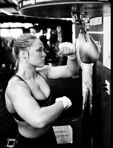 Rounda Rousey, Female Mma, Ronda Rousey Ufc, Rhonda Rousey, Ronda Jean Rousey, Rowdy Ronda, Mma Girls, Boxe Thai, Mma Workout