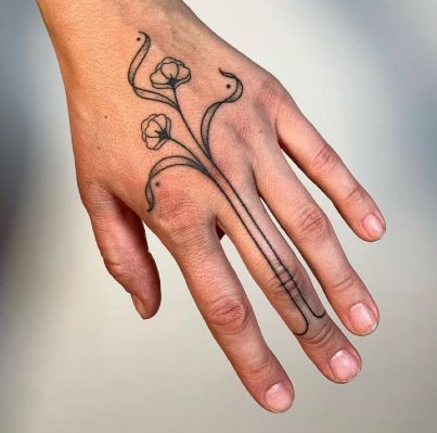 Art Nouveau Tattoo, Jagua Henna, Nouveau Tattoo, Palm Tattoos, Handpoke Tattoo, Inspiration Tattoo, Tattoos Geometric, Dainty Tattoos, Henna Tattoo Designs