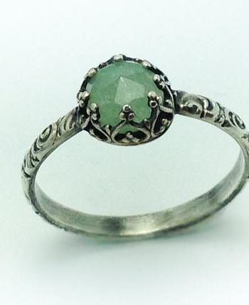 Aventurine Ring, Aventurine Jewelry, Antique Style Rings, Green Aventurine Crystal, Raw Gemstone Ring, Vintage Style Rings, Tiffany Jewelry, Buy Crystals, Ring Antique