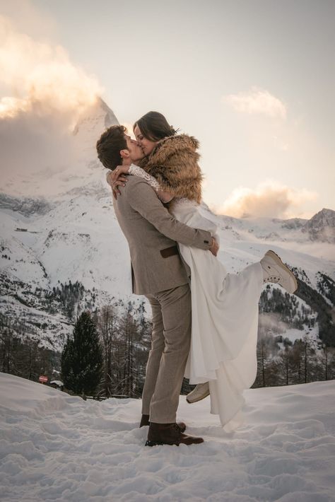 Mountain Winter Wedding Elopement, Wedding In The Snowy Mountains, Snow Elopement Photography, Wedding In Canada, Zermatt Switzerland Wedding, Snowy Mountain Elopement, Mountain Wedding Winter, Montana Winter Wedding, Snowy Wedding Pictures