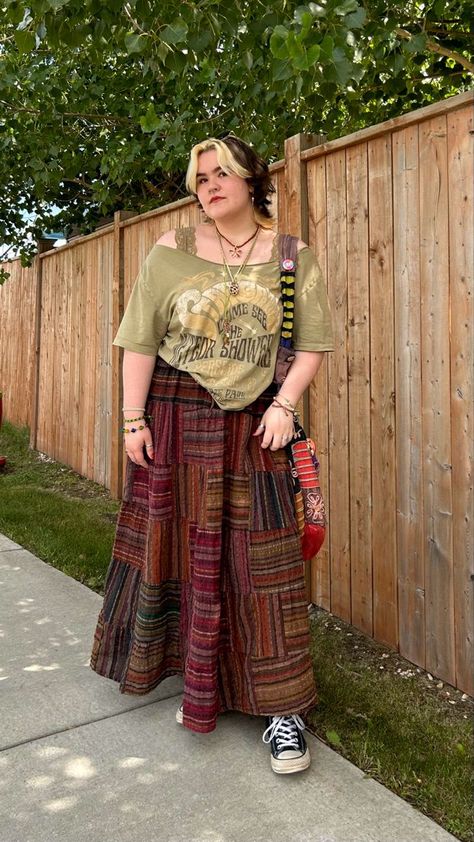 Cottagecore Alt Fashion, Boho Outfit Ideas Winter, Layered Cottagecore Outfit, Mushroom Foraging Outfit, Earthbound Outfits Style, Plus Size Hippy Fashion, Plus Size Hippie Clothes, Plus Size Forestcore, Earthbound Aesthetic Outfits