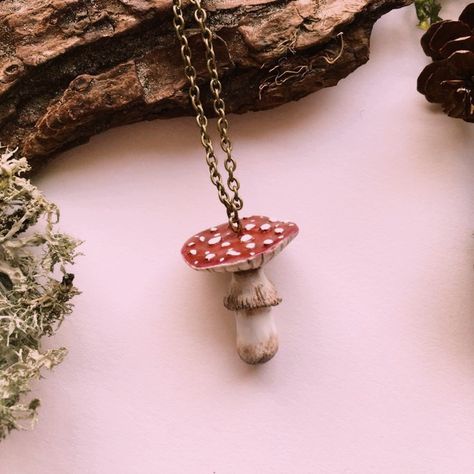 #cottage #necklace #fairycore #mushroom #mushie Nature, Fairy Ring Mushroom, Mushroom Circle, Chipped Nail Polish, Fairy Circle, Different Colored Eyes, Mushroom Crafts, Fairy Ring, Mushroom Fairy