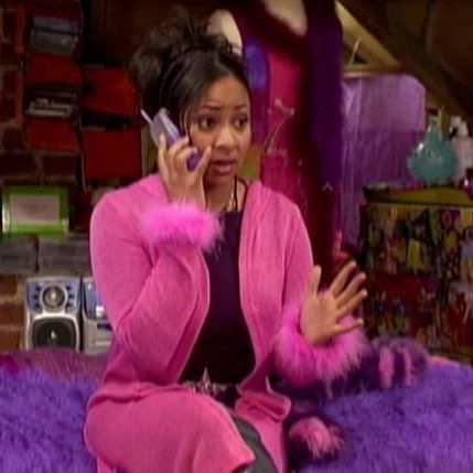 Y2k Nostalgia Aesthetic, Raven Outfits, Raven Symone, 2000s Baby, That's So Raven, Nia Long, Fran Fine, Early 2000s Fashion, 2000s Aesthetic