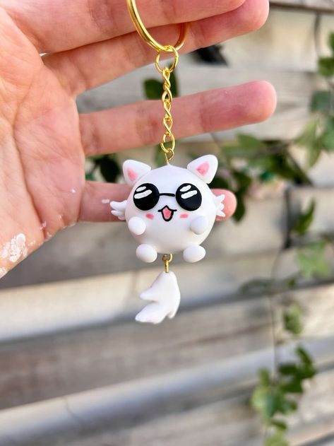 Polymer Clay Cat Keychain, Gojo Clay Art, Anime Clay Crafts, Anime Polymer Clay Ideas, Cat From Clay, Anime Clay Art, Anime Clay Ideas, Diy Clay Keychain, Anime Polymer Clay