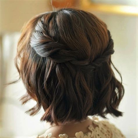 Neck Length Hair, Updos For Short Hair, Formal Hairstyles For Short Hair, Short Hair Bun, Hairstyles Bun, Prom Hairstyles For Short Hair, Chin Length Hair, Hairstyles Volleyball, Hairdos For Short Hair