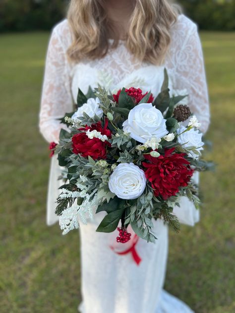 Christmas Wedding Bouquet, Christmas Wedding Flowers, Red and White Bouquet - Etsy Christmas Wedding Bouquets Bride, Christmas Bridal Bouquet, Red And White Bouquet, Flowers Red And White, Christmas Wedding Bouquet, Wedding Flowers Red, Brides Flowers, Christmas Wedding Bouquets, Christmas Wedding Flowers