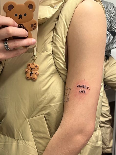 Frank Ocean Small Tattoo, Sweet Life Tattoo, Small Frank Ocean Tattoo, Pink Matter Tattoo Frank Ocean, Daniel Caesar Tattoo Ideas, Ivy Frank Ocean Tattoo, Blond Tattoo Frank Ocean, Frank Ocean Inspired Tattoos, The Ocean Tattoo