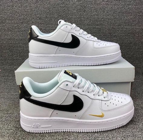 Shoes Air Force 1s White, All Nike Shoes Trendy, Tenis Nike Force One, Nike Shoes Women White, White Nike Sneakers Women, White Nike Shoes Womens, Airforce 1s, Zapatillas Nike Air Force, White Af1