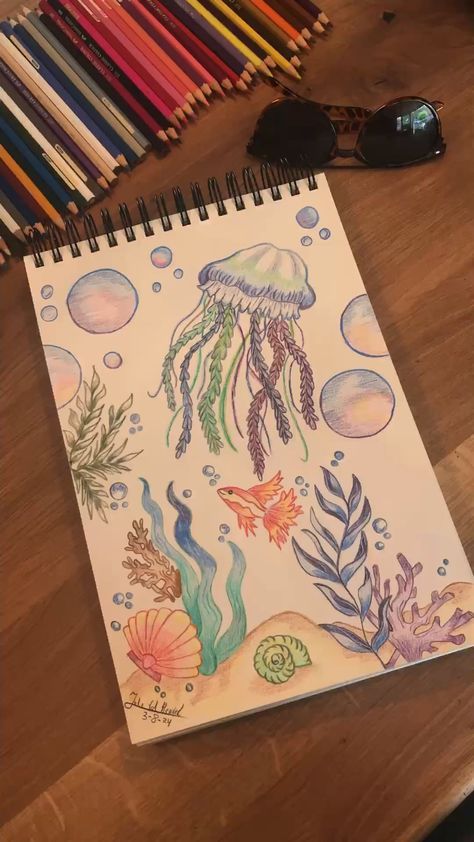 Cute Drawings Of Sea Animals, Underwater Sea Life Drawing, Ocean Theme Drawings, Underwater Art Drawing, Underwater World Drawing, Easy Beach Drawings, Underwater Doodles, Ocean Drawing Ideas, 3d Street Art Illusions