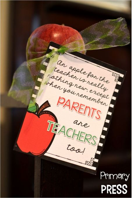 Welcoming Your New Parents {free gift tags} Kindergarten Orientation, Curriculum Night, Welcome To Kindergarten, School Open House, Welcome To School, Back To School Night, Teacher Conferences, Parent Teacher Conferences, School Night