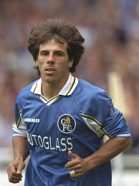 Gianfranco Zola of Chelsea in 1998. Chelsea Legends, Gianfranco Zola, Chelsea Football Team, Chelsea Fc Wallpaper, Chelsea Fc Players, Chelsea Wallpapers, Chelsea Fans, Stone Circle, Football Is Life