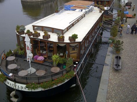 Nicely decorated boat restaurant located in Prague Pirate Ship Restaurant, Lake Restaurant Architecture, Steamboat Restaurant, Under Water Resturant, Boat Restaurant, Floating Restaurant, Floating Deck, Alternative Lifestyle, Restaurant Architecture