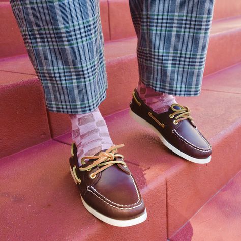 Fall is the perfect time to pair bold socks with your boat shoes – show yours off using #SperryStyle and tag us for a chance to be reposted on our page! Bold Socks, Sperry Boat Shoes, Prep Style, Boat Shoe, Retail Stores, Shoe Show, Navy Women, Comfortable Fashion, Sperrys