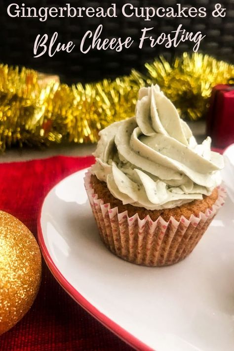 Gingerbread Cupcakes & Blue Cheese Frosting are the perfect mix of sweet & savory and just as perfect as hors-d'oeuvres as for dessert. #alwaysusebutter #cupcakes #holidayrecipes #christmasrecipes #bluecheese #creamcheesefrosting #gingerbread via @alwaysusebutter Savory Dessert Recipes, Savory Cupcakes, Frosting Cupcakes, Savory Dessert, Gingerbread Cupcakes, Easy Frosting, Frosting Recipes Easy, Icing Techniques, Winter Desserts