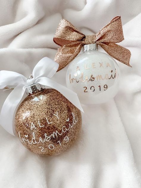 Bridesmaid Rose Gold Ornament Personalized winter bridesmaid | Etsy White And Gold Winter Wedding, Winter Bridesmaid Gifts, December Bride, Winter Bridesmaid, Wedding December, Ornament Wedding Favors, Christmas Wedding Themes, Xmas Wedding, Winter Bridesmaids